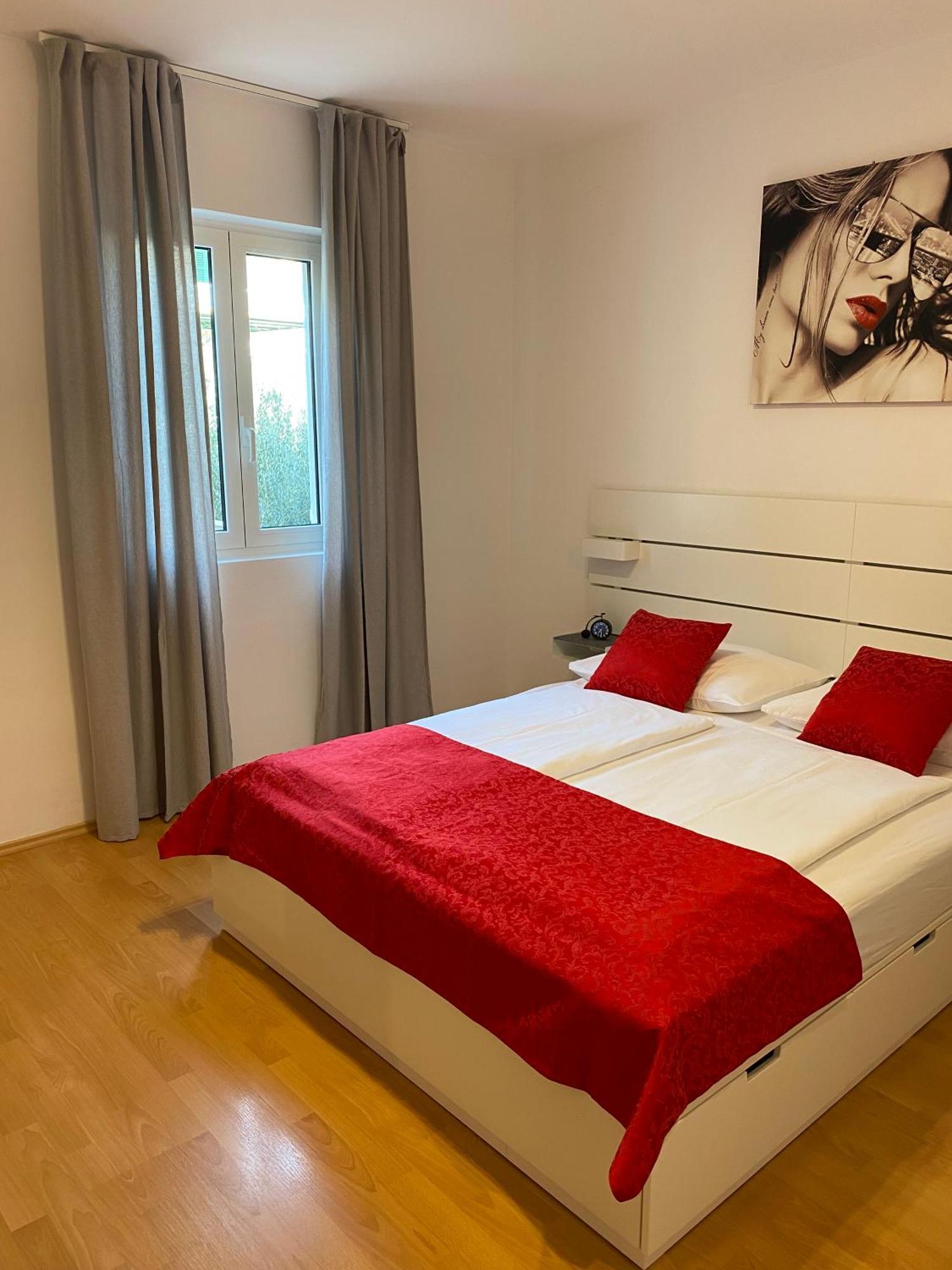 Villa Jasmin Bol Extérieur photo